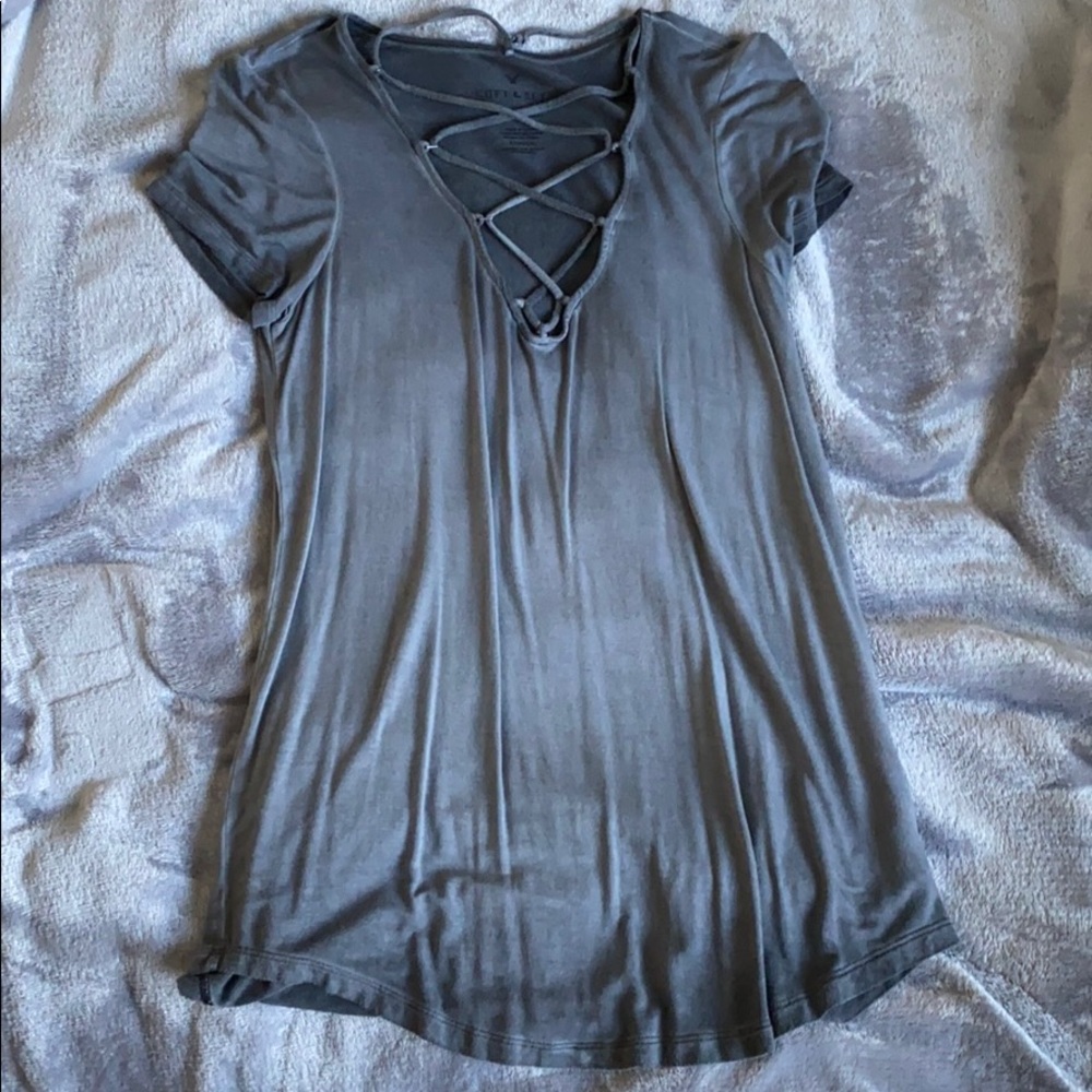 Grey tee